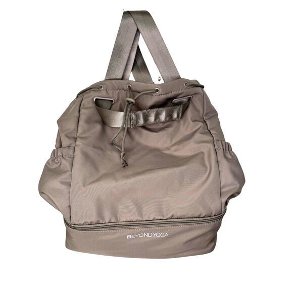 Beyond Yoga‎ Convertible Gym Bag - Birch color - Picture 1 of 16